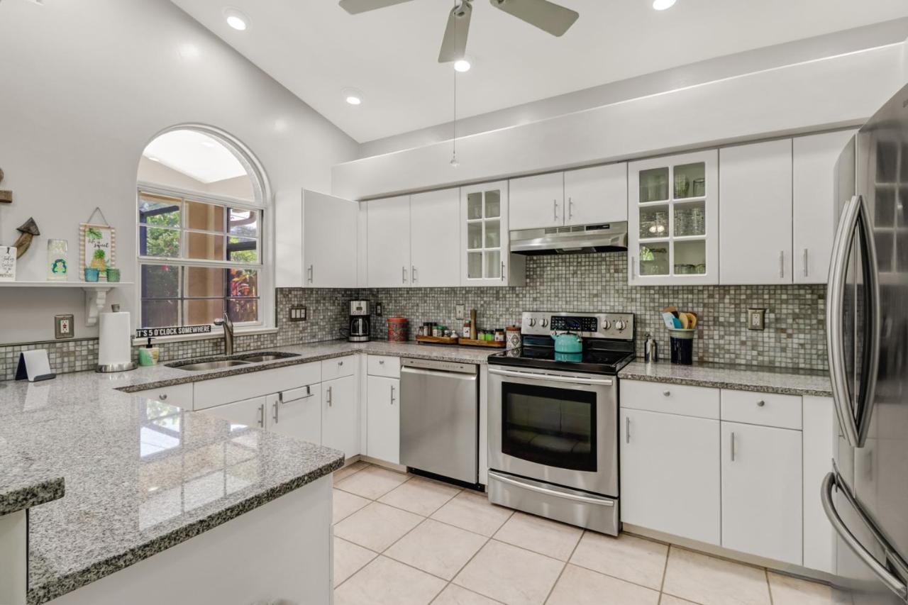 North Naples Cozy Beach House - 5 Minutes From Vanderbilt Beach מראה חיצוני תמונה