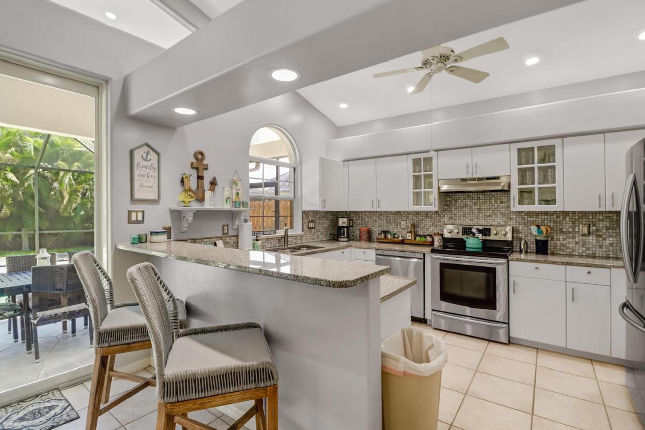 North Naples Cozy Beach House - 5 Minutes From Vanderbilt Beach מראה חיצוני תמונה